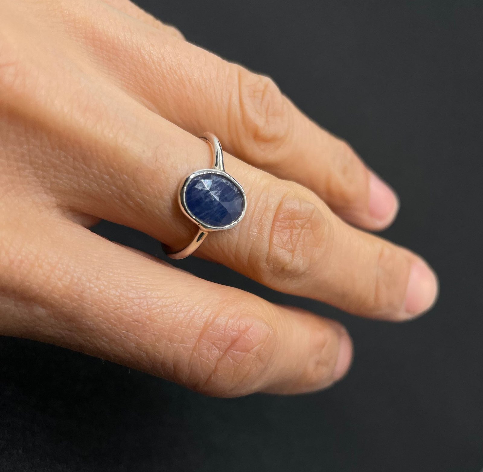 ブルーサファイア(大きめ)天然石 インド製シルバーリング | aitabaar