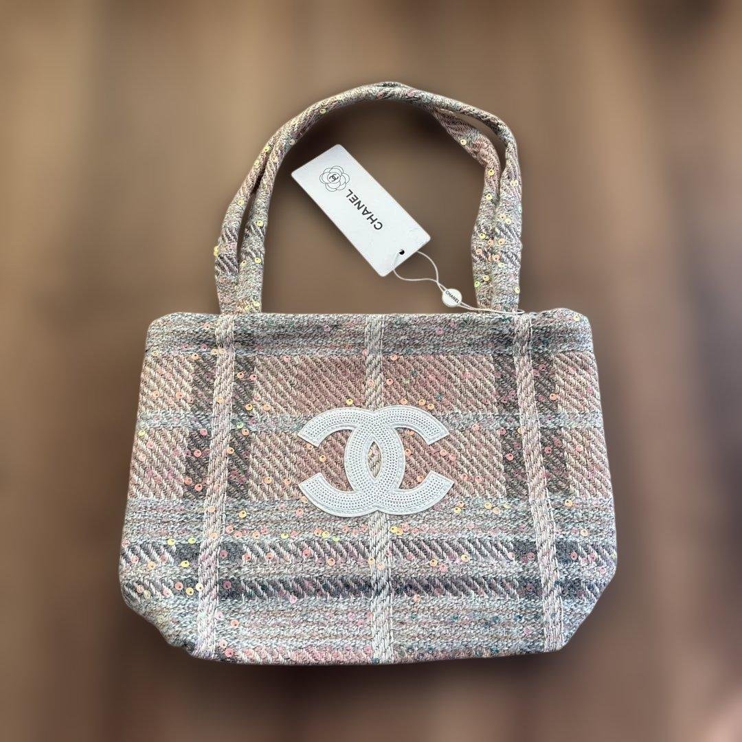 CHANELツイードトートバッグ　ピンク CHANELツイードトートバッグシフォン VIP正規ノベルティ 非売品 - メルカリ