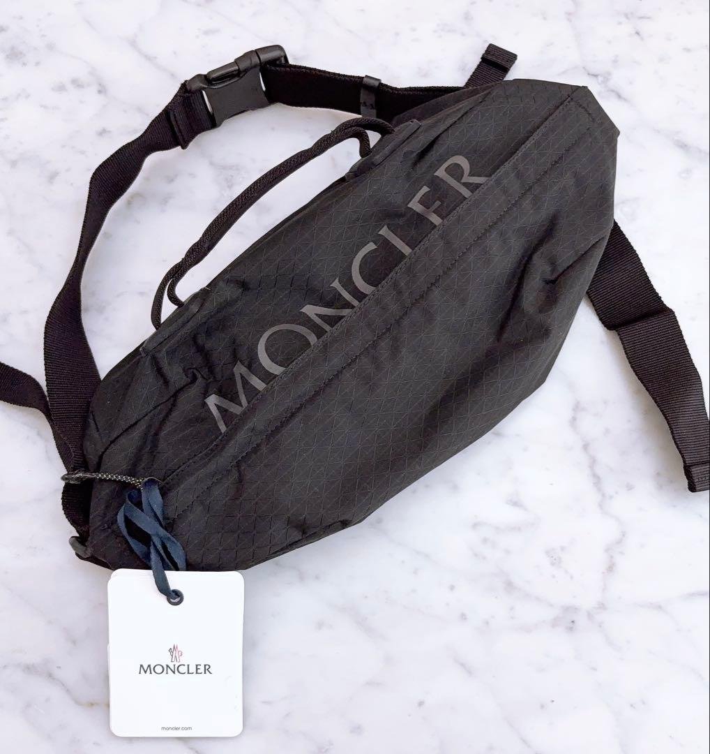MONCLERモンクレール　ロゴ入り　ウエストバッグ　ボディバッグ♪ 楽天市場】MONCLER モンクレール ボディバッグ CUT BELT BAG 5M00005